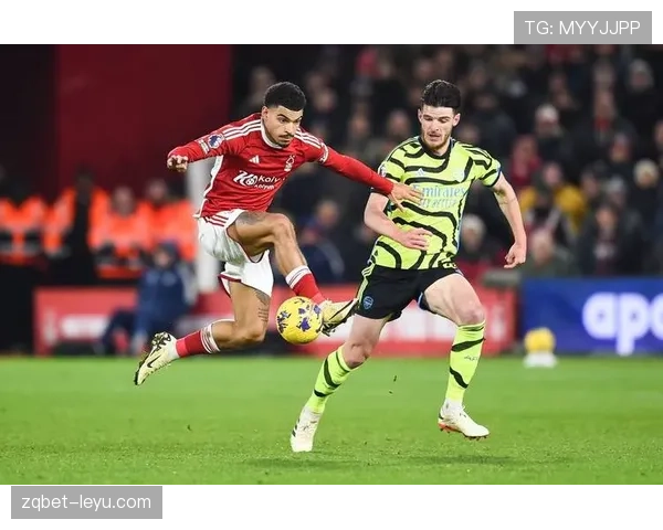 多明格斯表现稳健,助球队稳居英超争冠行列 多明格斯表现稳健,助球队稳居英超争冠行列